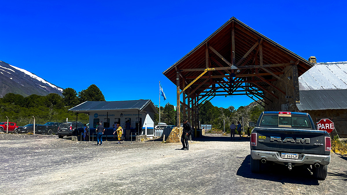 A photo of the buildings at the Argentinian border station of Paso Tromen Ó Mamuil Malal